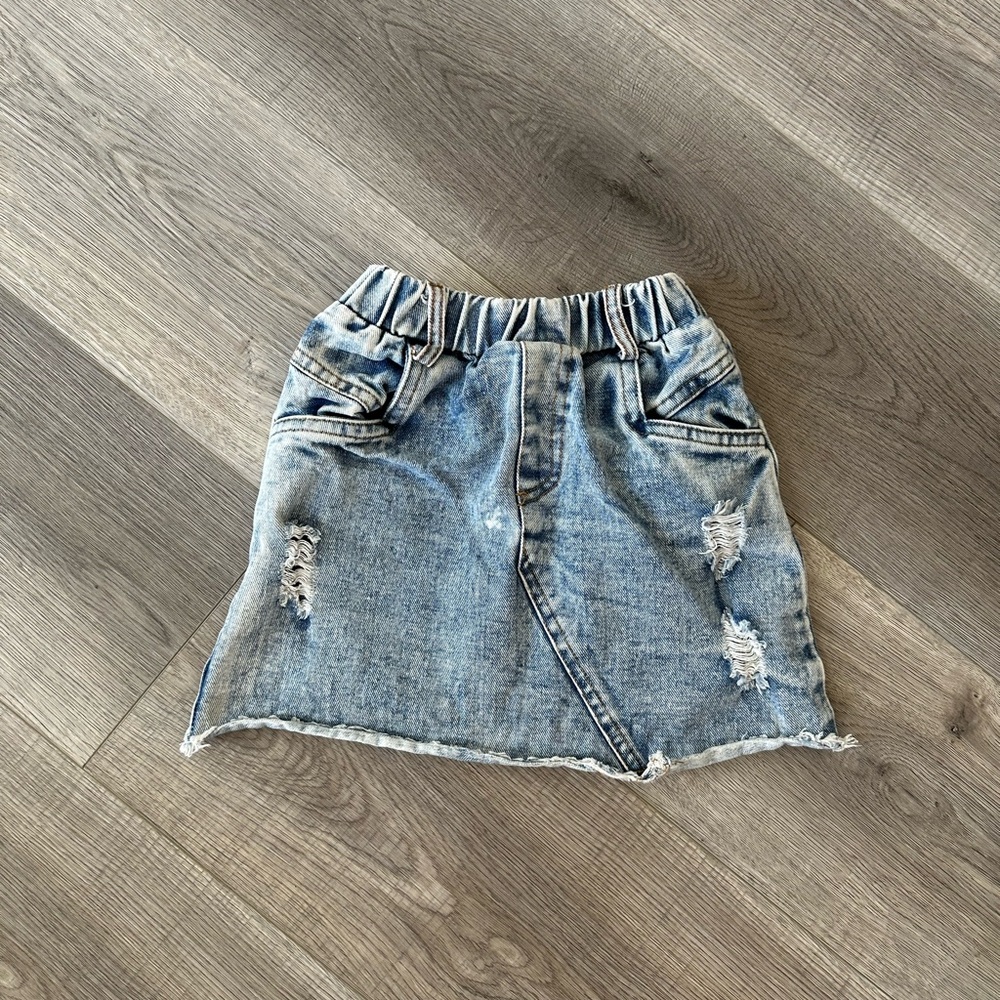 4/20$ SHEIN girls toddler mini denim distressed jean skirt size 4 years
